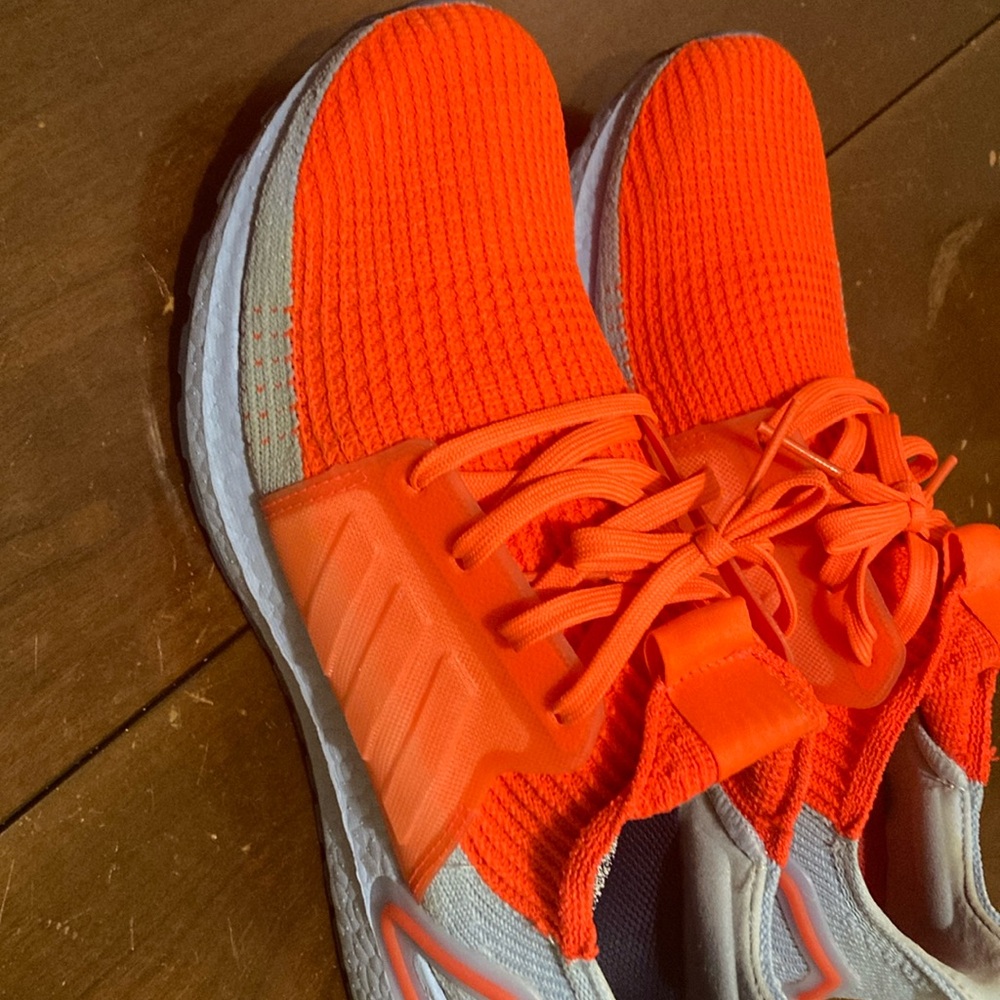 Adidas running shoes 9,5
